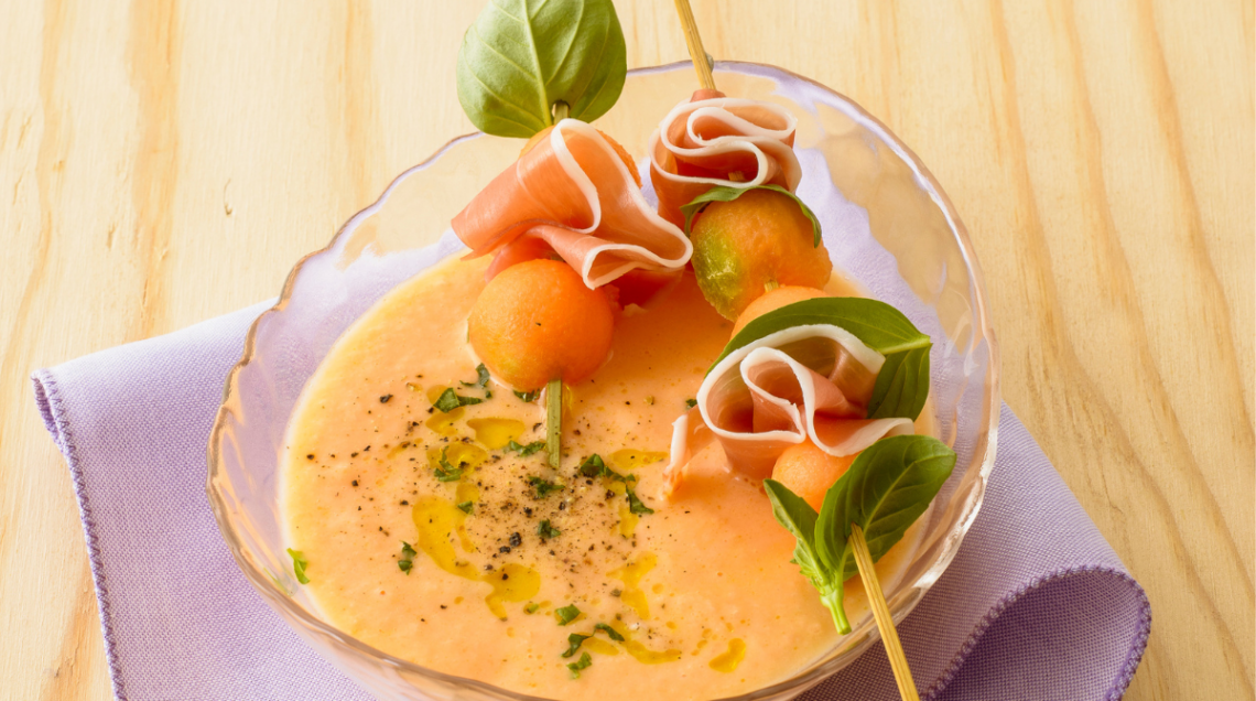 Gazpacho di melone e prosciutto senza cottura: la ricetta