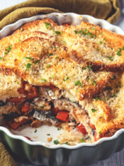Sarde al forno in tortiera con pane e pecorino