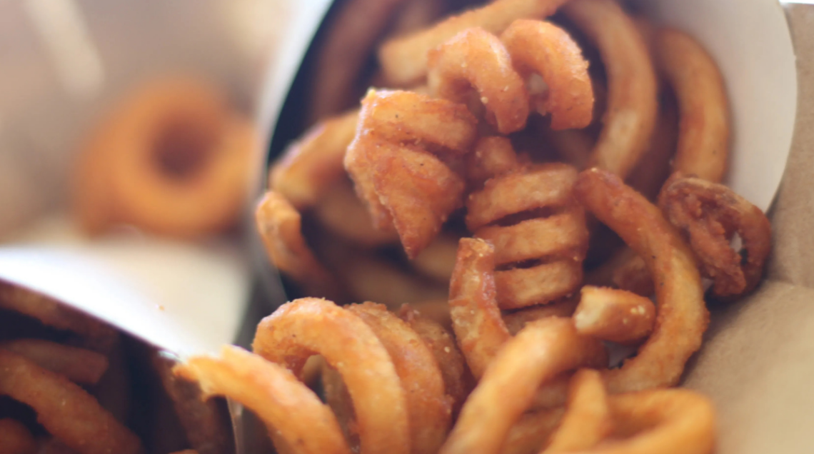 focus su curly fries