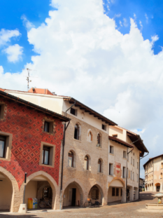 Scorcio del centro storico di Pordenone: Piazza San Marco