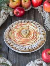 CROSTATA VEG ALLE MELE SENZA STAMPO