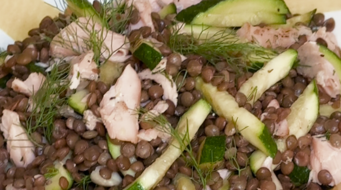 insalata di lenticchie, quinoa e spinacino