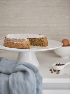 caprese al pistacchio e cioccolato bianco