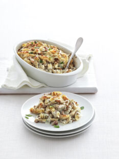 Gratin di pasta alla contdina con funghi e prosciutto