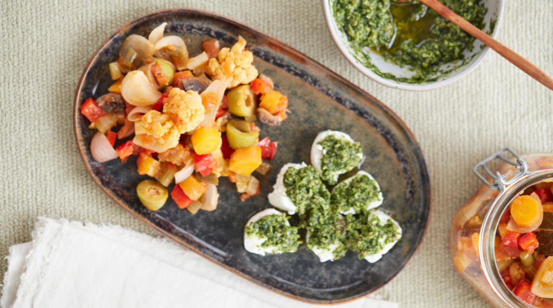 Antipasto piemontese con tomini al verde