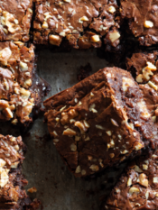 Brownies marmorizzati con latte condensato e noci