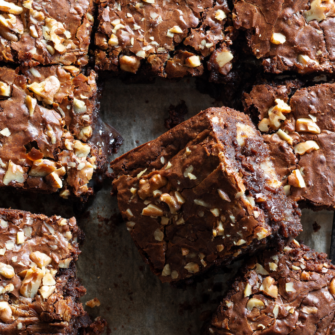 Brownies marmorizzati con latte condensato e noci
