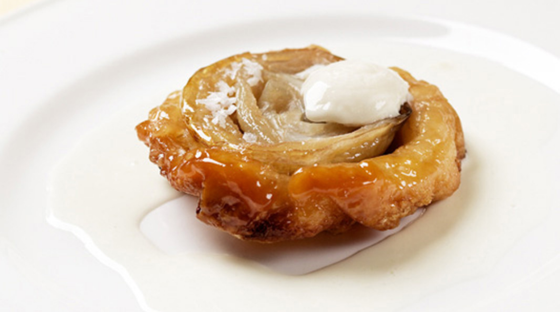 Cipolla caramellata con crema di parmigiano