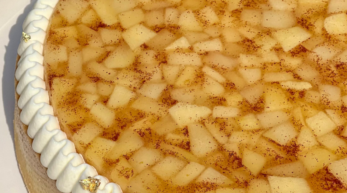 Crostata moderna con mele, cannella e vaniglia