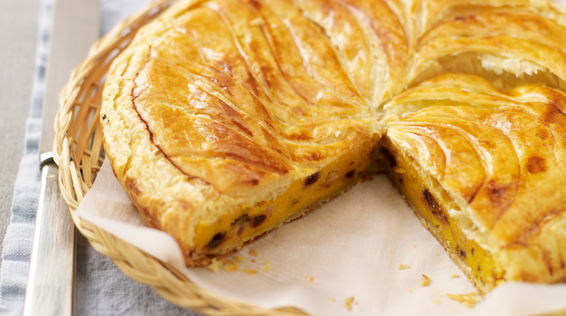 sfogliata con nocciole e cioccolato