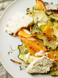 Zucca arrostita all'aglio con formaggio di semi