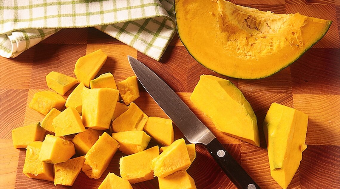 zucca tagliata a tocchetti