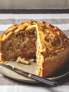 Pasticcio ferrarese in crosta di frolla dolce con tartufo