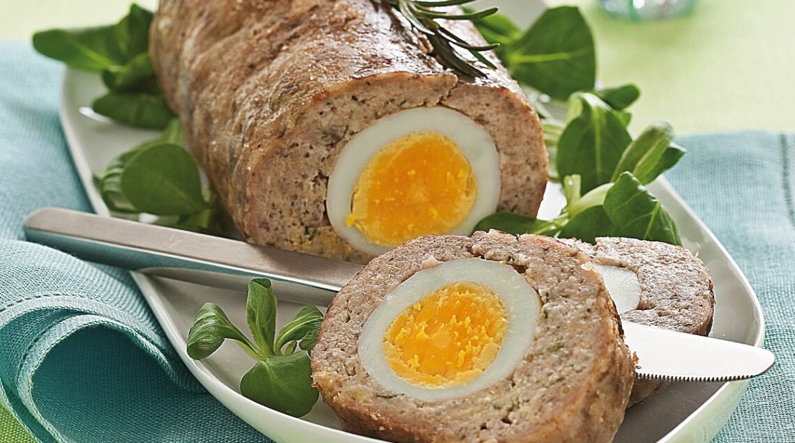 Polpettone farcito con uova sode