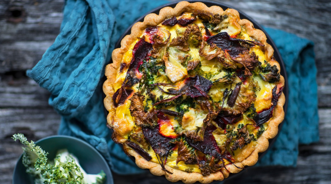 Quiche di polenta con bietole e formaggio