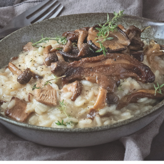 Risotto ai funghi e Camembert in padella