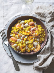 Risotto all'arancia con gamberi, seppie e rana pescatrice