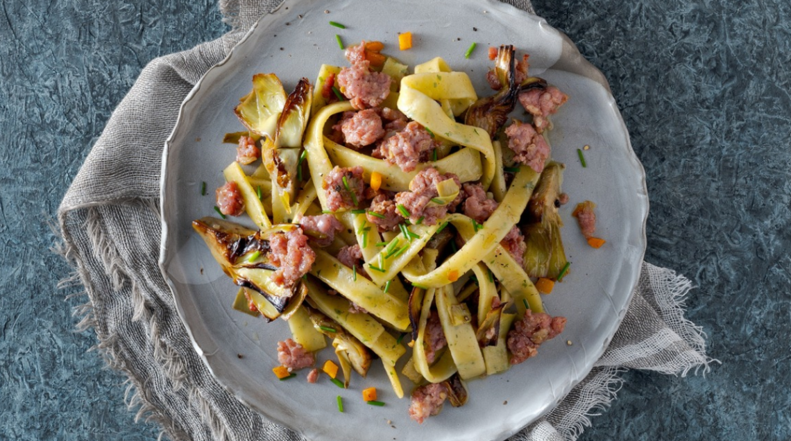 Scialatielli con pasta di salame e carciofi