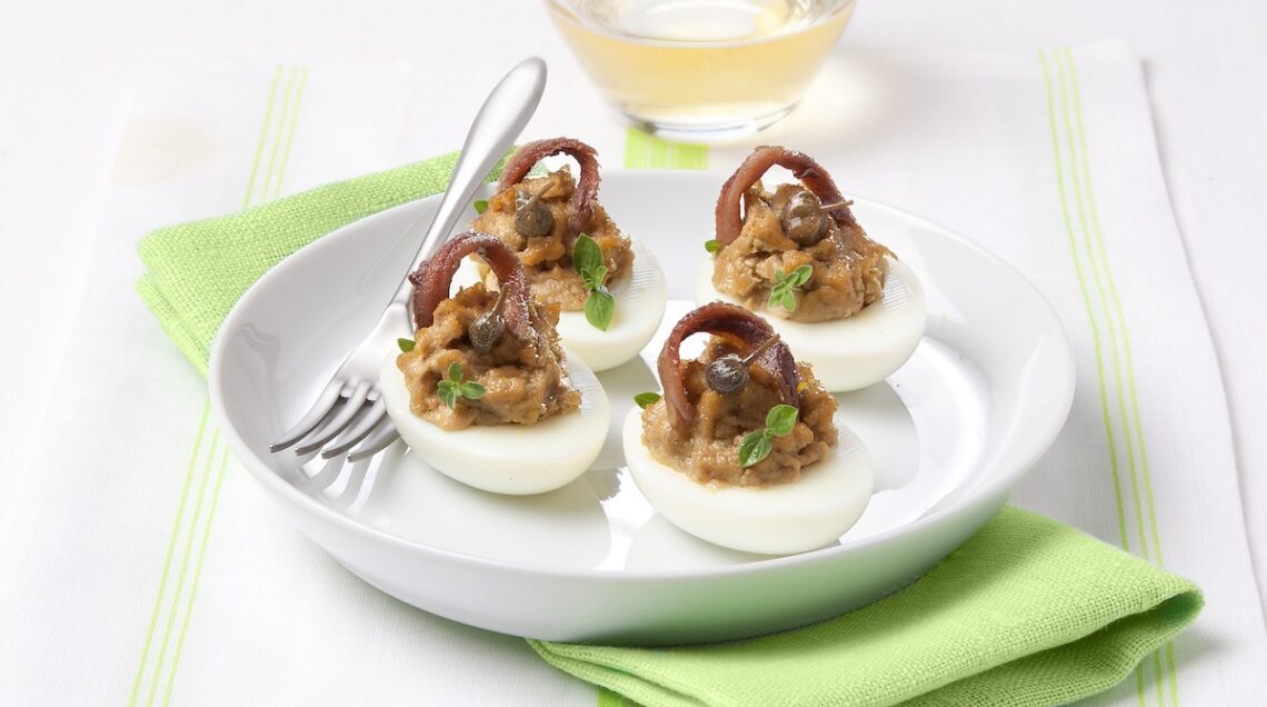 Uova sode con mousse