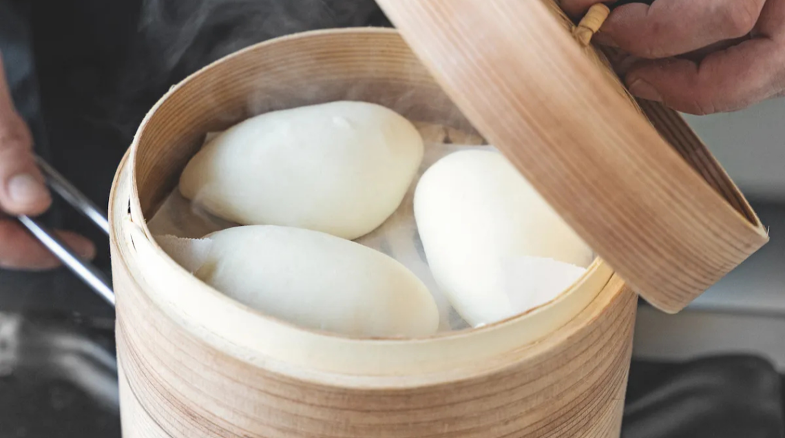 bao al vapore nell'apposito cestello