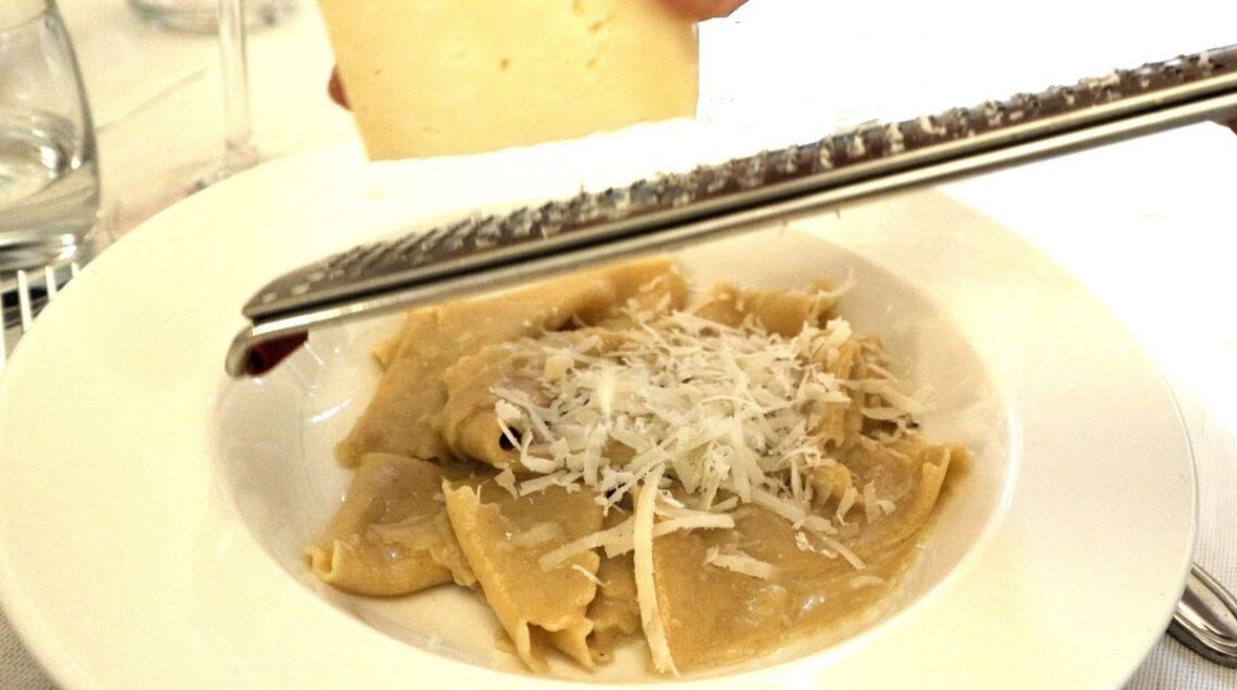 Maltagliati alla farina di castagne con fonduta leggera di Valcasotto