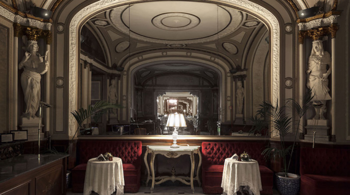 Interno Gran Caffè Gambrinus